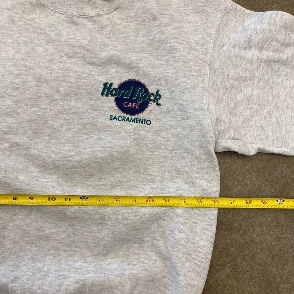 Vintage 90s Hard Rock Cafe Rock N Roll Sacramento California Crewneck Size M